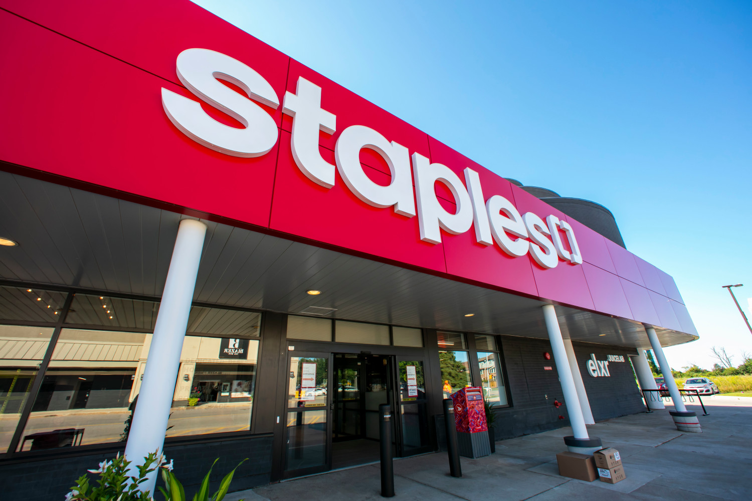 The Ultimate Guide to New Products and Specials From Staples Canada